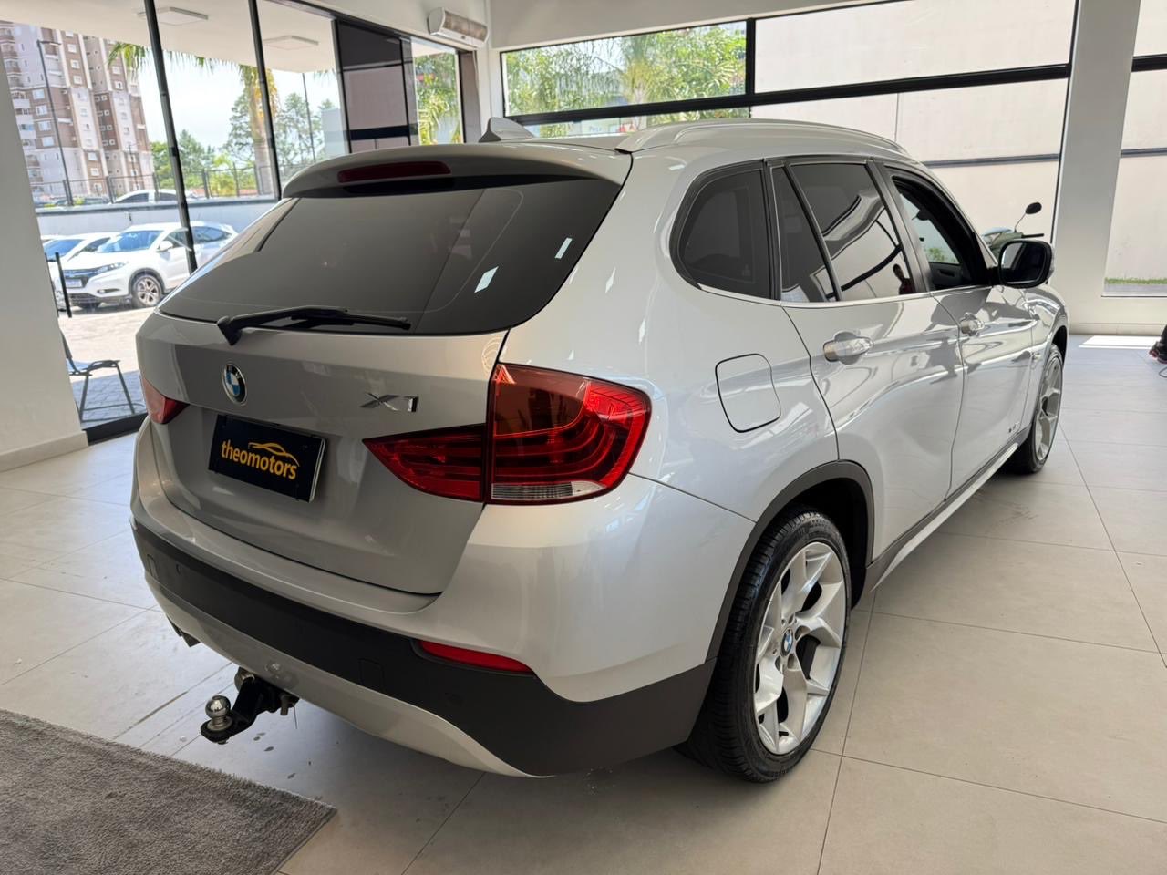 BMW X1 2.0 16V 4P S DRIVE 20I AUTOMÁTICO