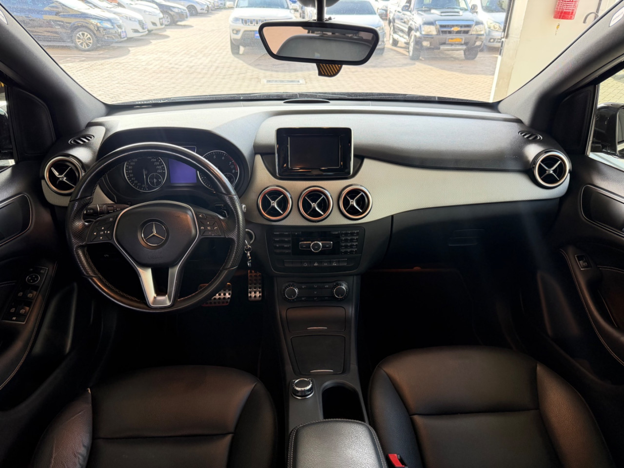 MERCEDES-BENZ B 200 1.6 4P TURBO AUTOMÁTICO