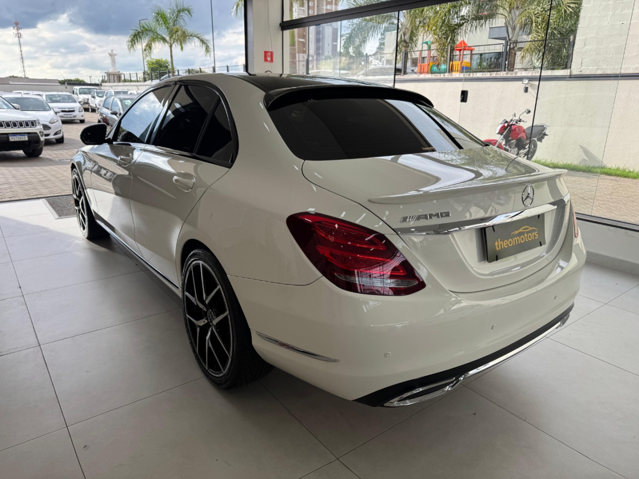 MERCEDES-BENZ C 180 1.6 16V 4P CGI EXCLUSIVE TURBO AUTOMÁTICO