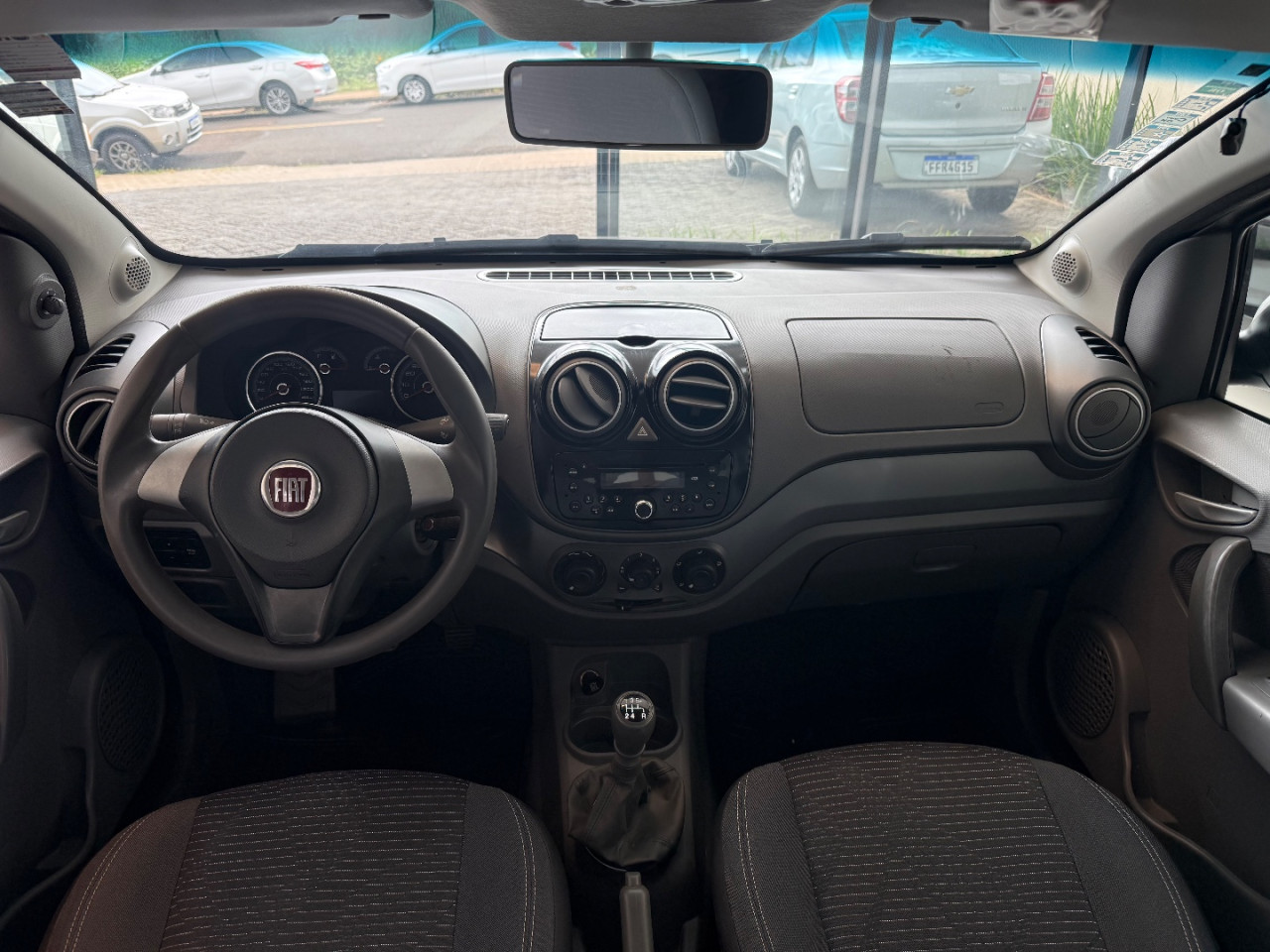 FIAT Palio 1.4 4P FLEX ATTRACTIVE