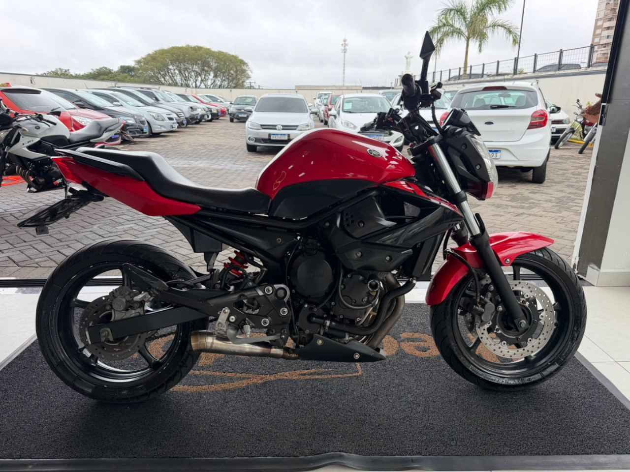 YAMAHA XJ6 600 N