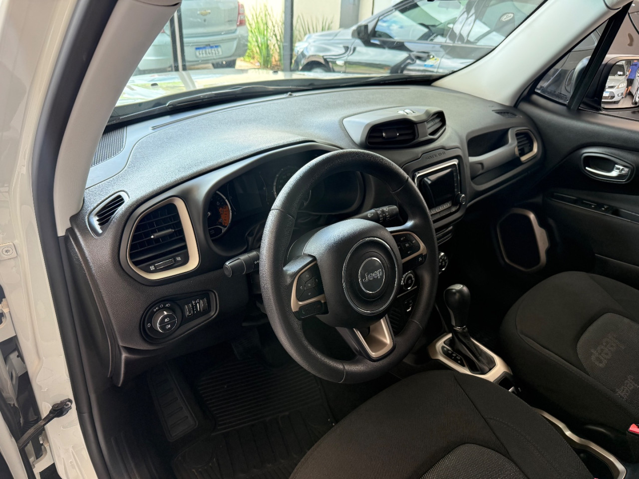JEEP Renegade 1.8 16V 4P FLEX SPORT AUTOMÁTICO