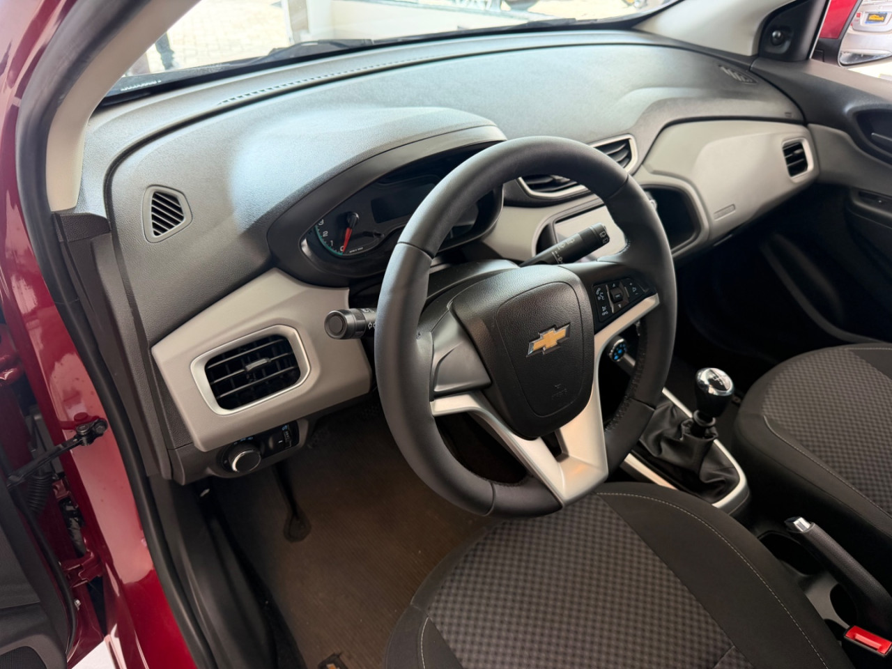 CHEVROLET Onix Hatch 1.4 4P FLEX LT