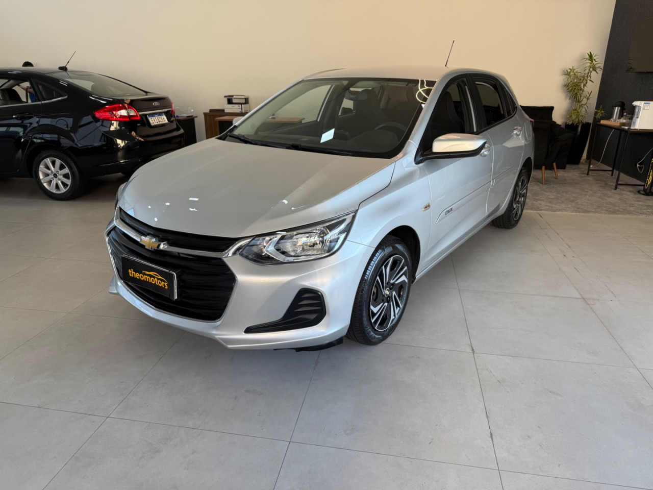 CHEVROLET Onix Hatch 1.0 12V 4P FLEX