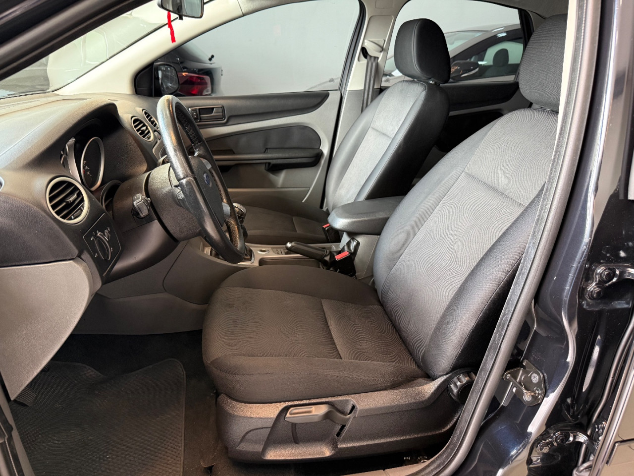 FORD Focus Hatch 1.6 4P GLX FLEX