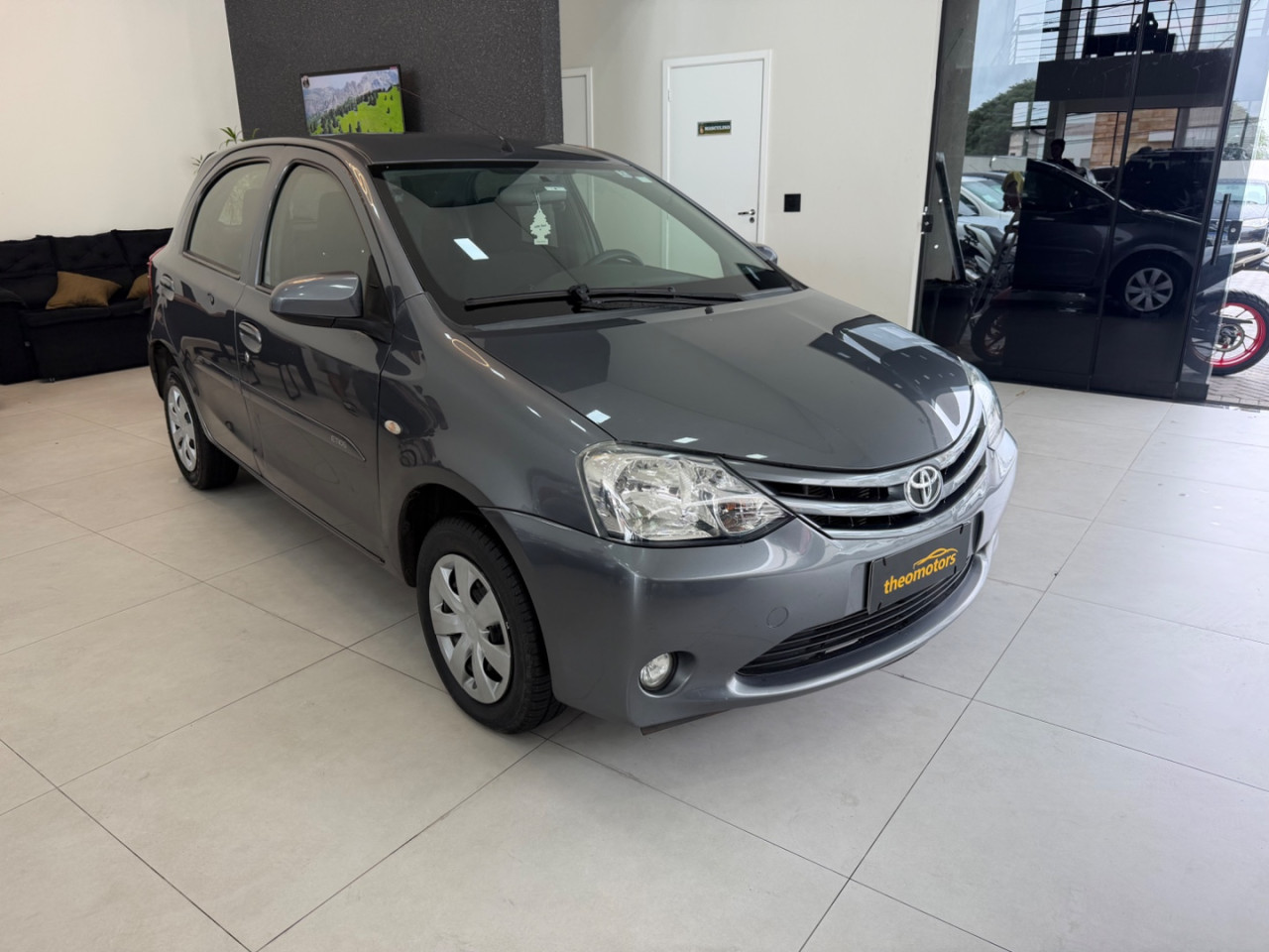 TOYOTA Etios Hatch 1.3 16V 4P FLEX X