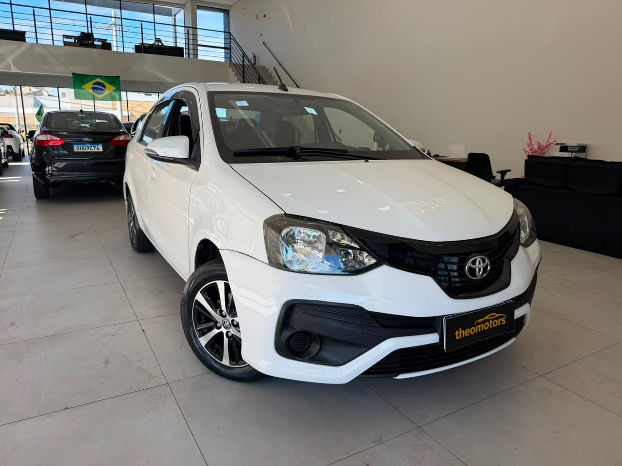 Etios Sedan 1.5 16V 4P FLEX X PLUS AUTOMÁTICO