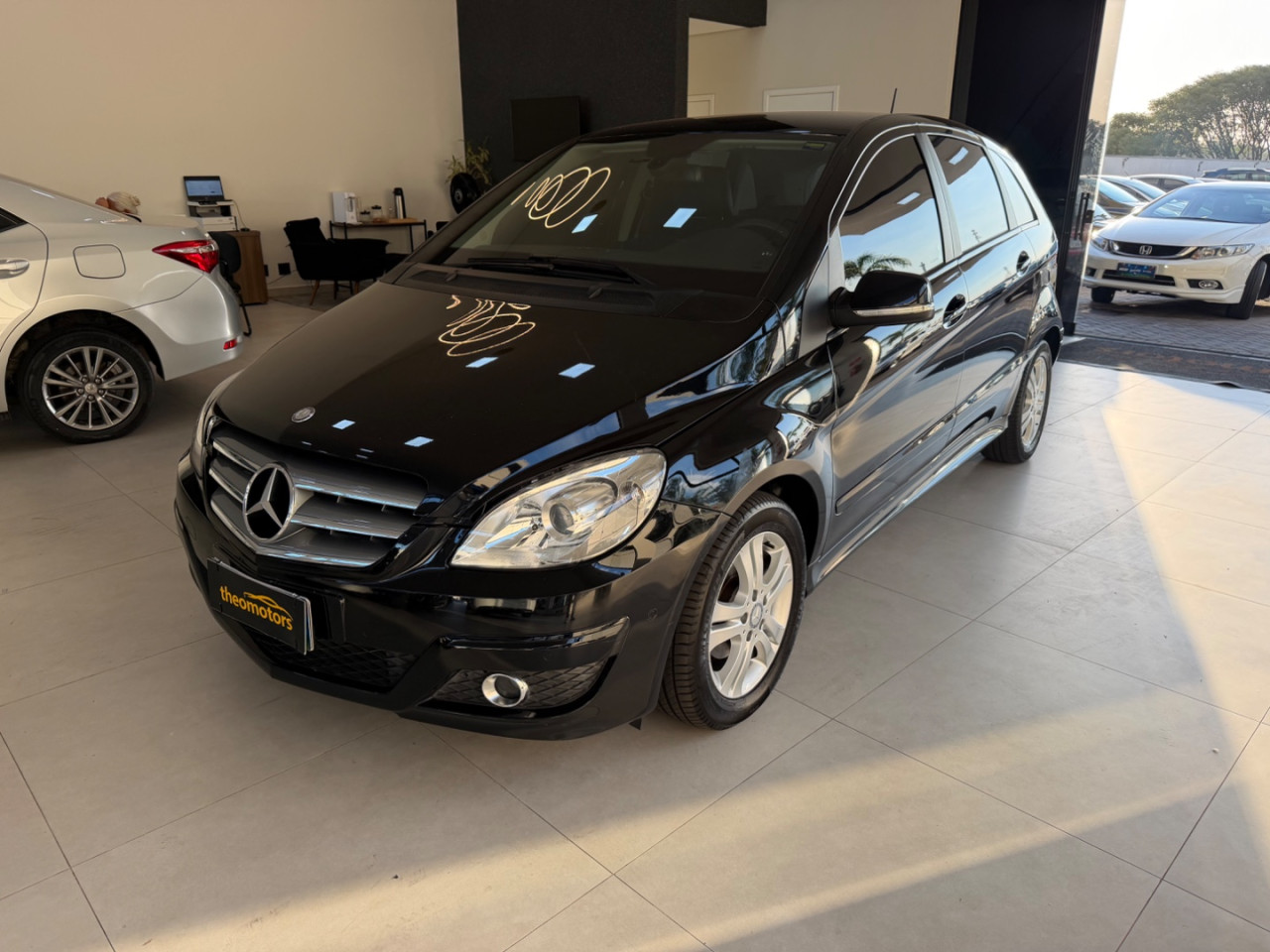 MERCEDES-BENZ B 180 1.7 4P AUTOMÁTICO