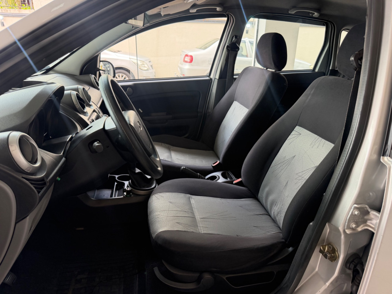 FORD Fiesta Hatch 1.6