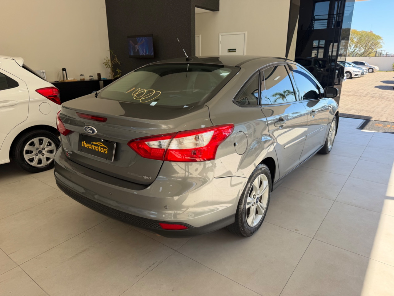 FORD Focus Sedan 2.0 16V 4P FLEX SE POWERSHIFT AUTOMÁTICO