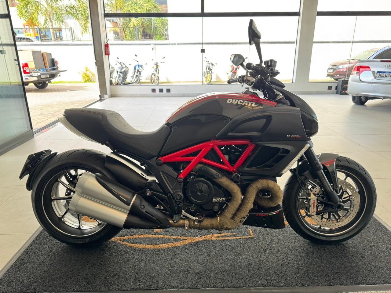 DUCATI Diavel 1260 S