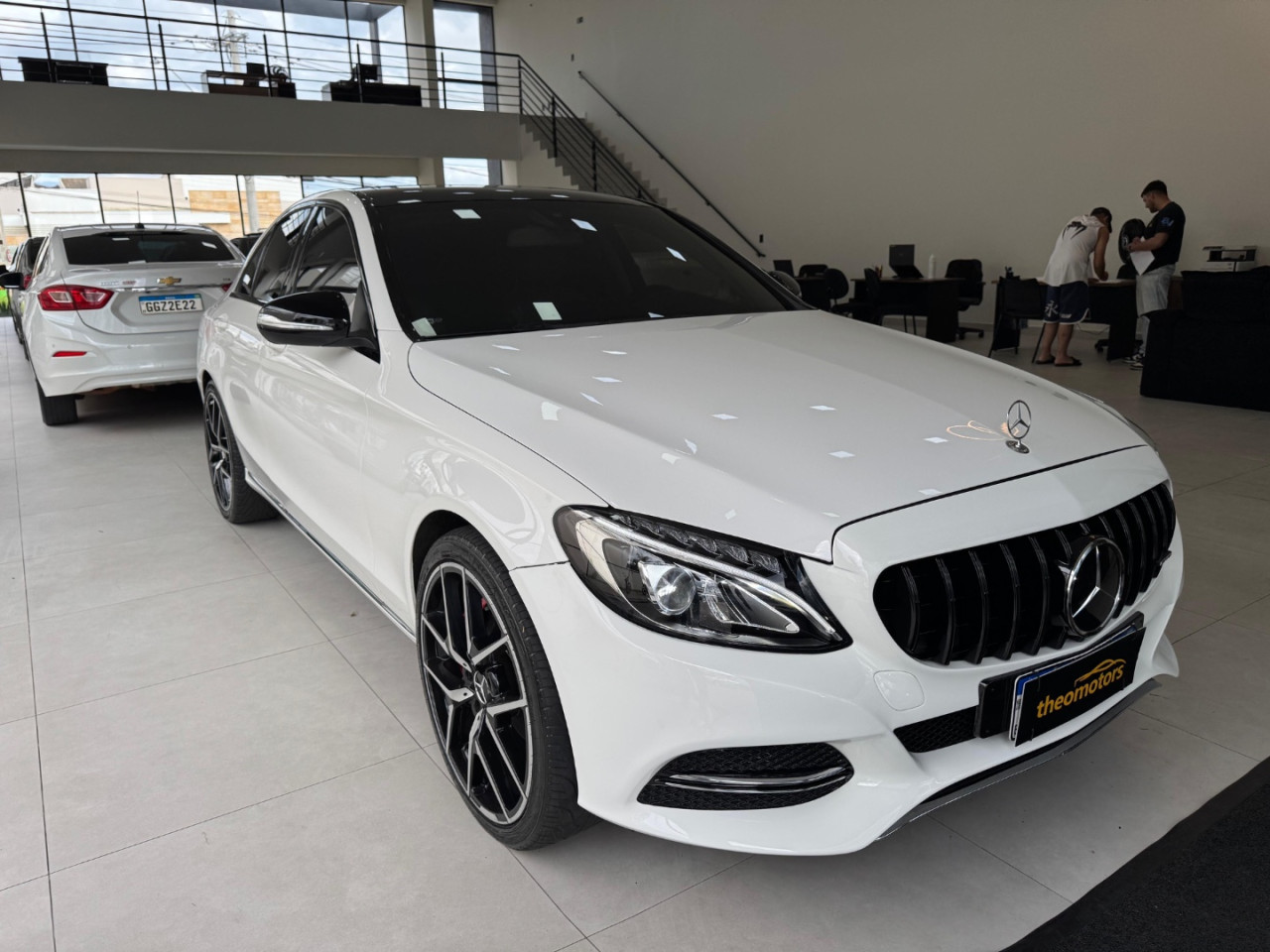 MERCEDES-BENZ C 180 1.6 16V 4P CGI EXCLUSIVE TURBO AUTOMÁTICO