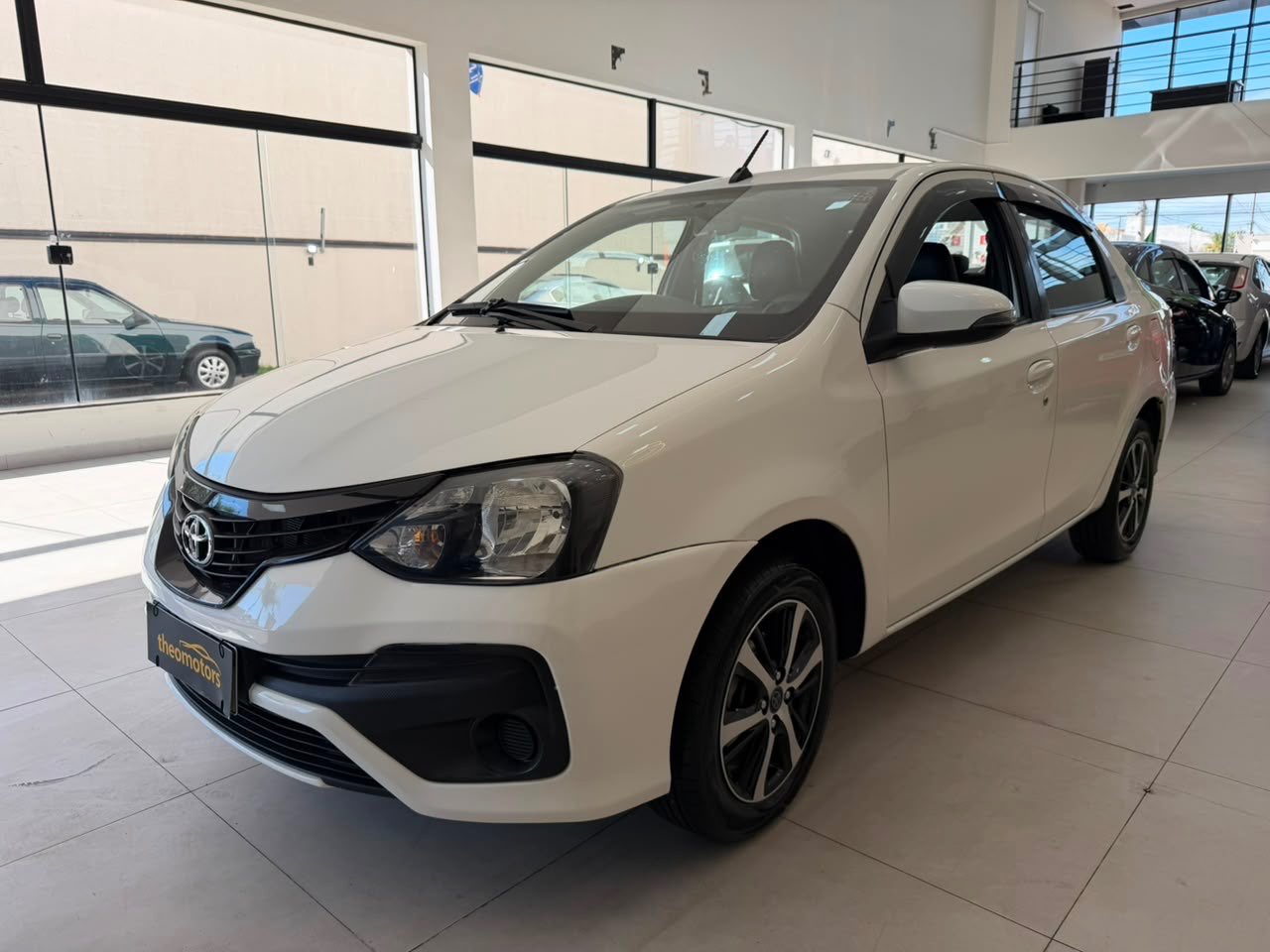 TOYOTA Etios Sedan 1.5 16V 4P FLEX X PLUS AUTOMÁTICO