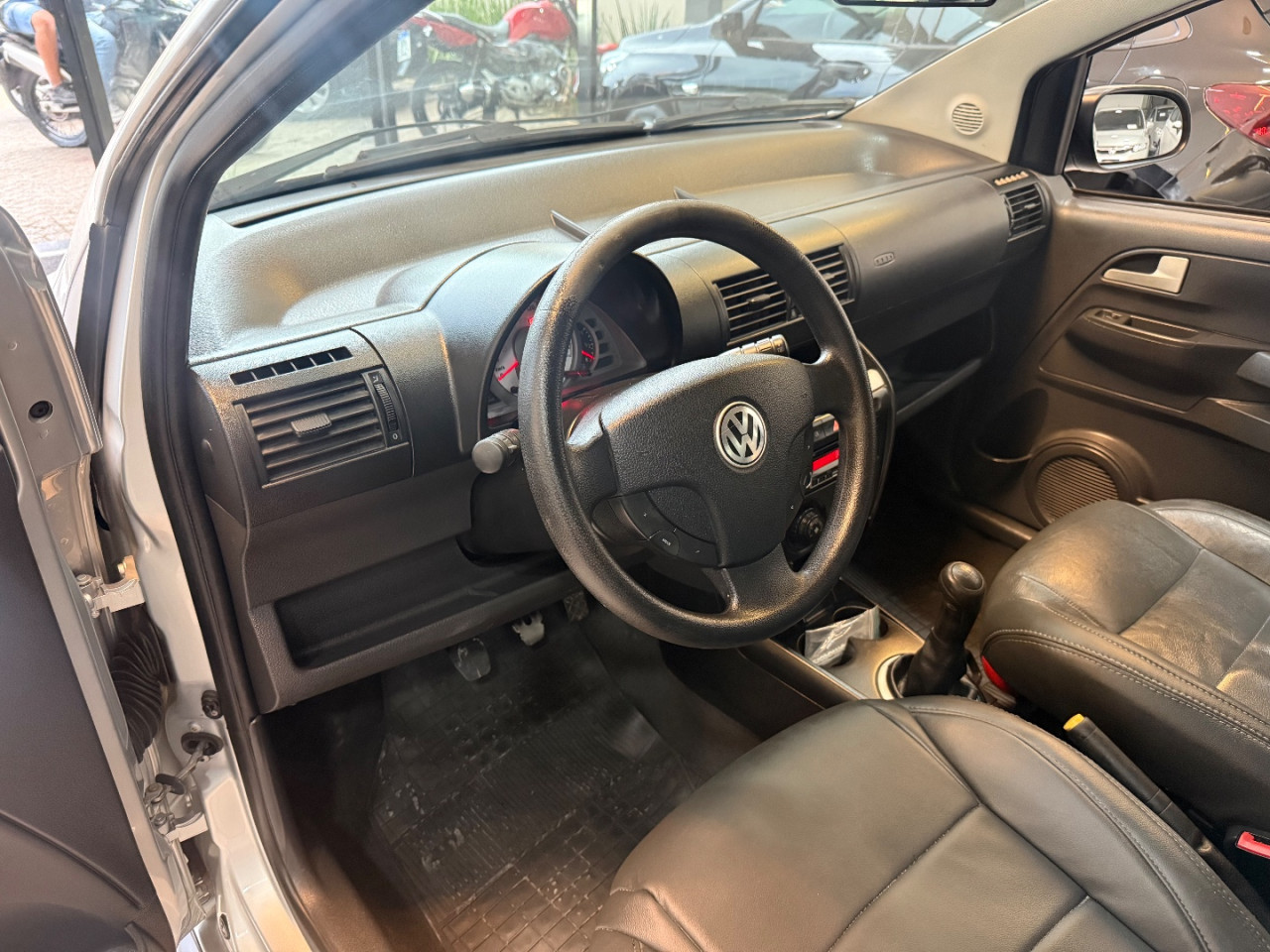 VOLKSWAGEN Crossfox 1.6 4P FLEX