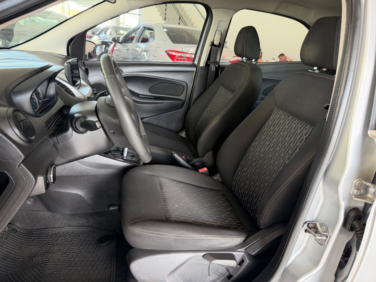 FORD Ka + Sedan 1.5 12V 4P TI-VCT SE FLEX AUTOMÁTICO