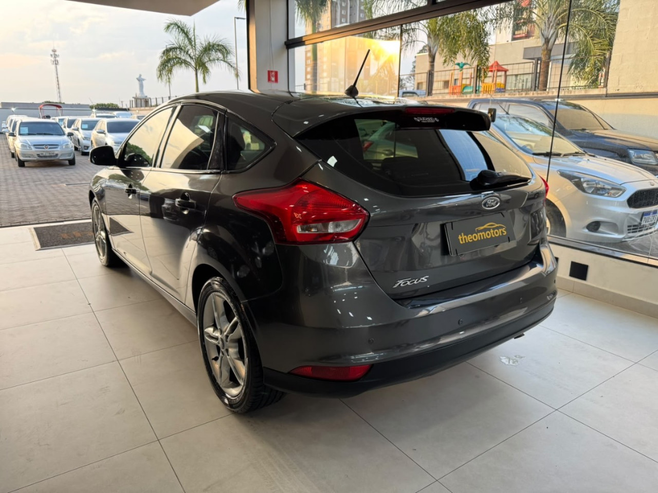 FORD Focus Hatch 1.6 4P