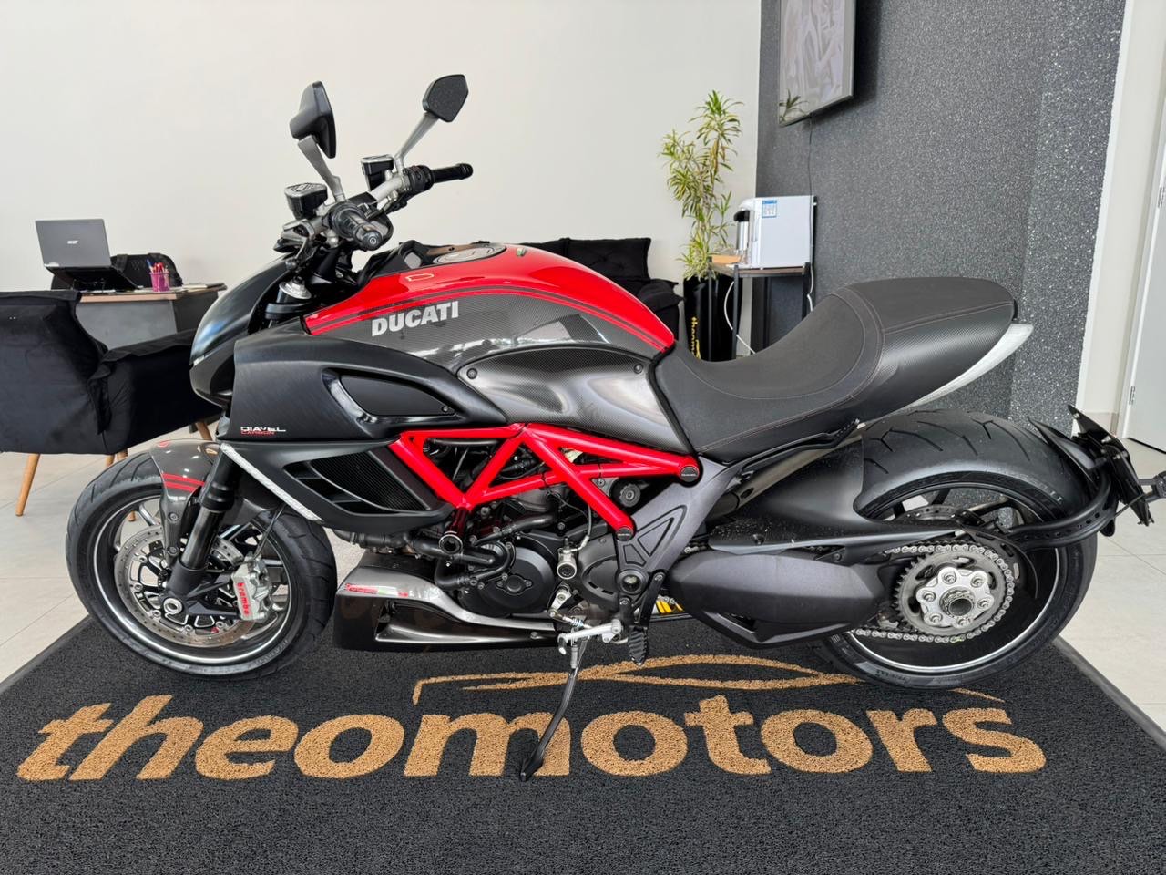 DUCATI Diavel 1260 S