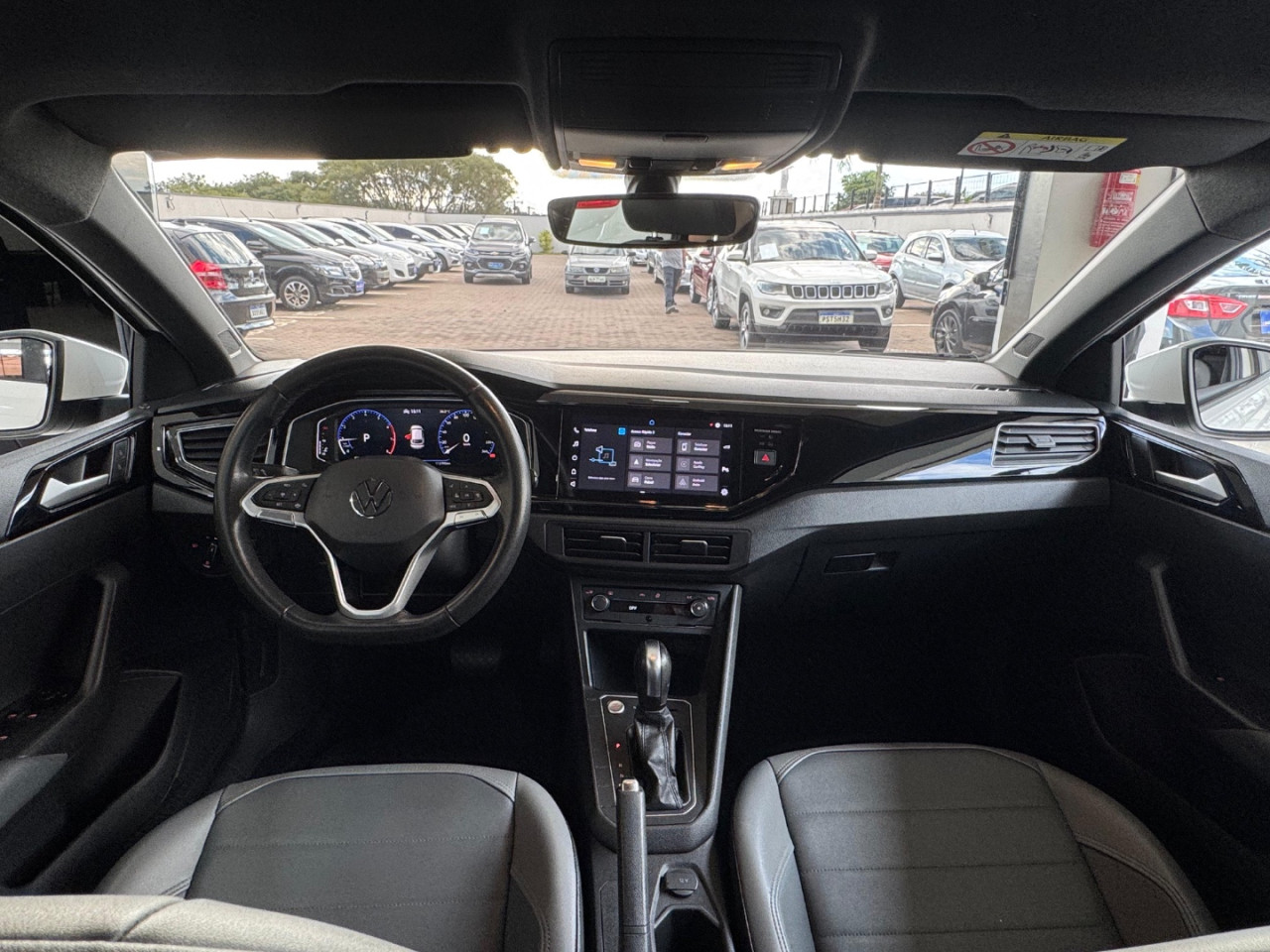 VOLKSWAGEN Nivus 1.0 4P FLEX 200 TSI HIGHLINE TURBO AUTOMÁTICO