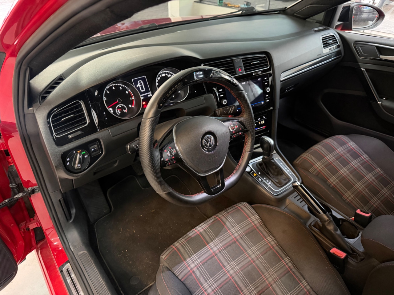 VOLKSWAGEN Golf 1.4 16V 4P TSI HIGHLINE AUTOMÁTICO