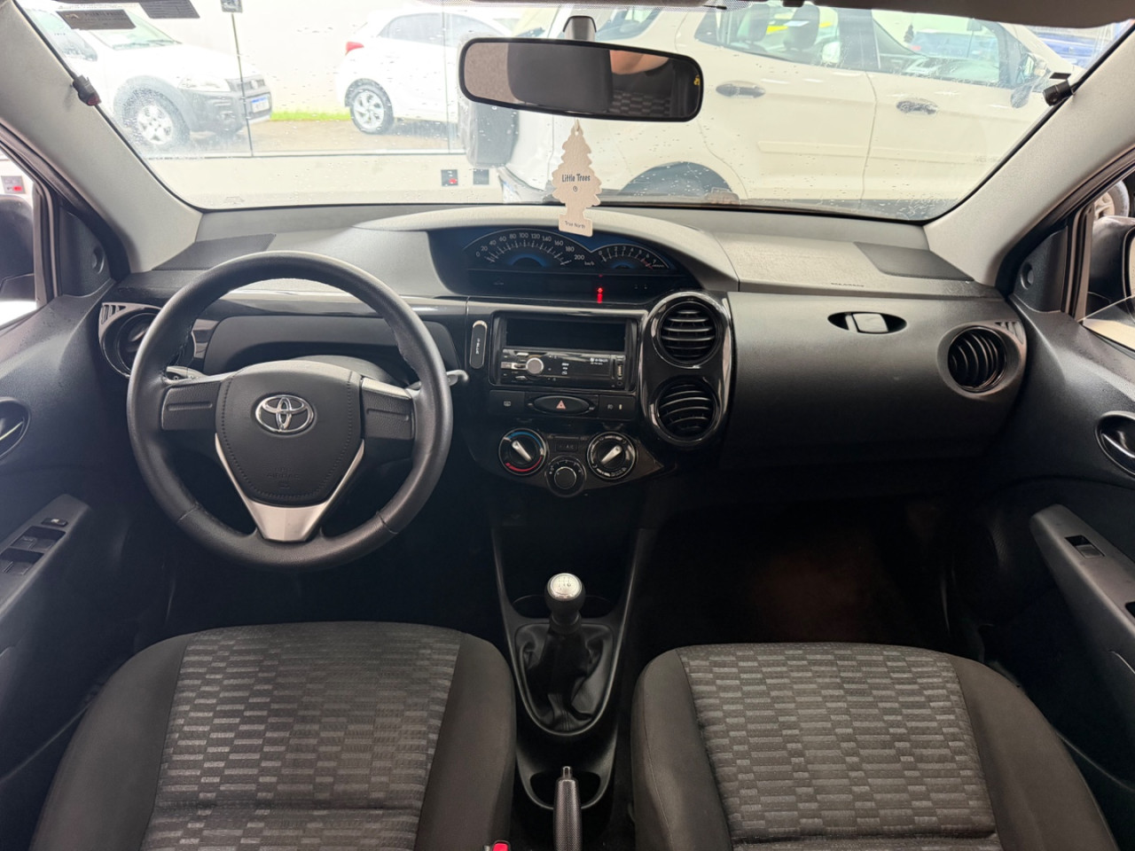 TOYOTA Etios Hatch 1.3 16V 4P FLEX X