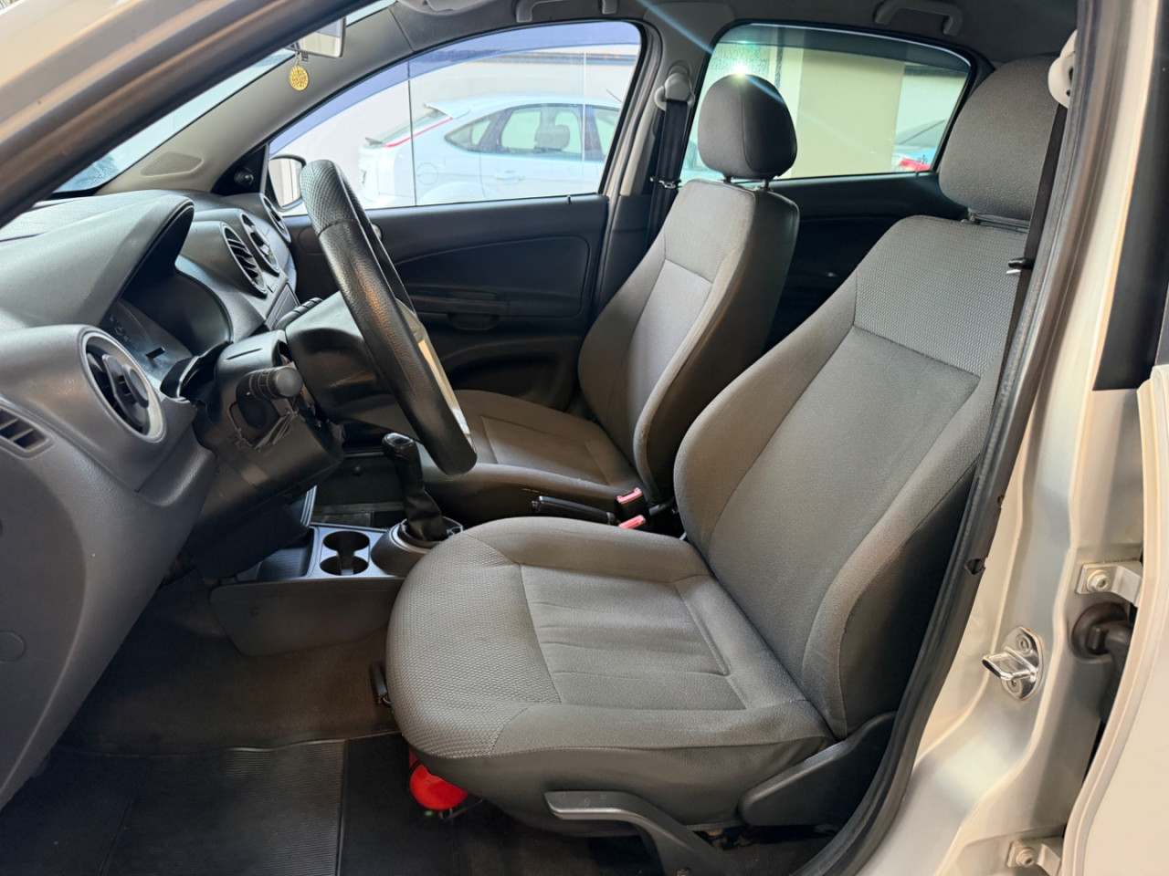 VOLKSWAGEN Gol 1.0