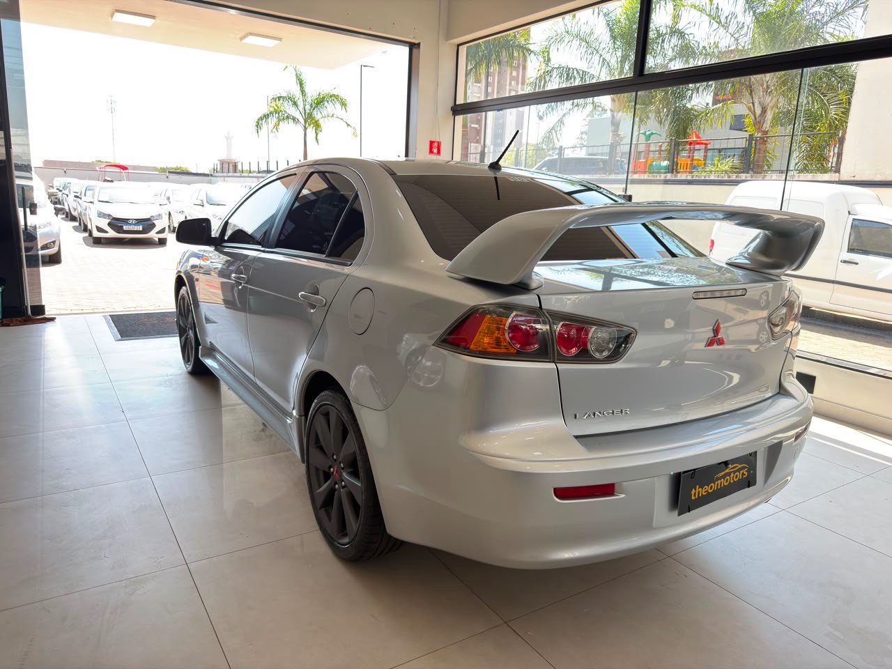 MITSUBISHI Lancer 2.0 16V 4P AUTOMÁTICO