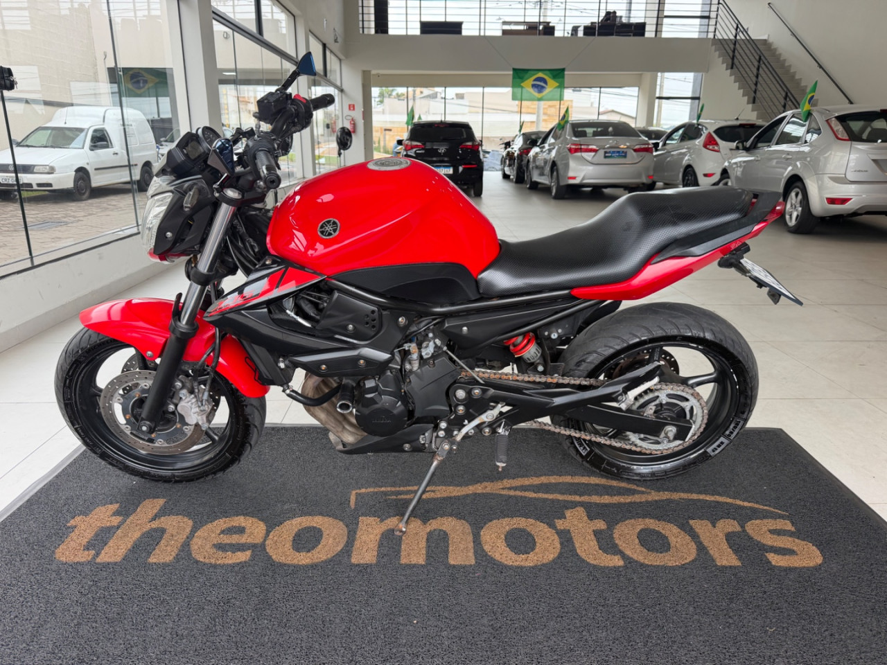 YAMAHA XJ6 600 N