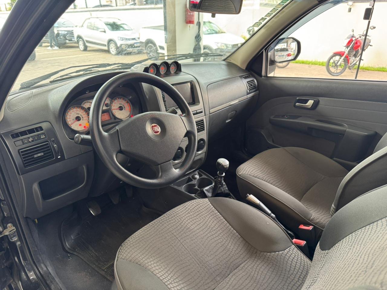 FIAT Strada 1.8 16V FLEX ADVENTURE CABINE ESTENDIDA