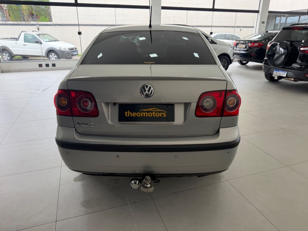 VOLKSWAGEN Polo Sedan 1.6 4P