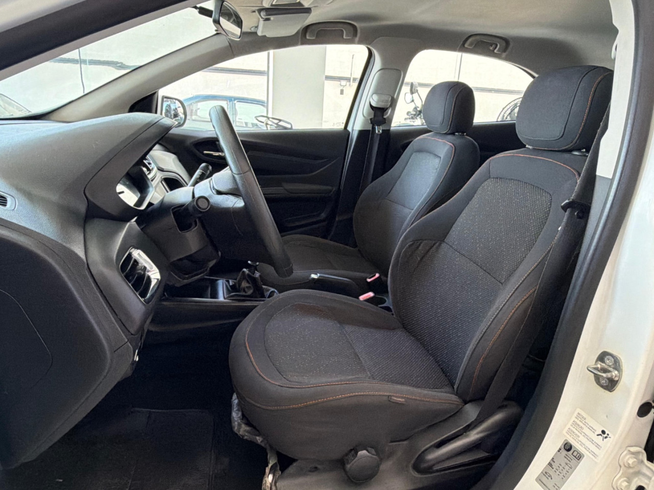 CHEVROLET Onix Hatch 1.0 4P FLEX LT