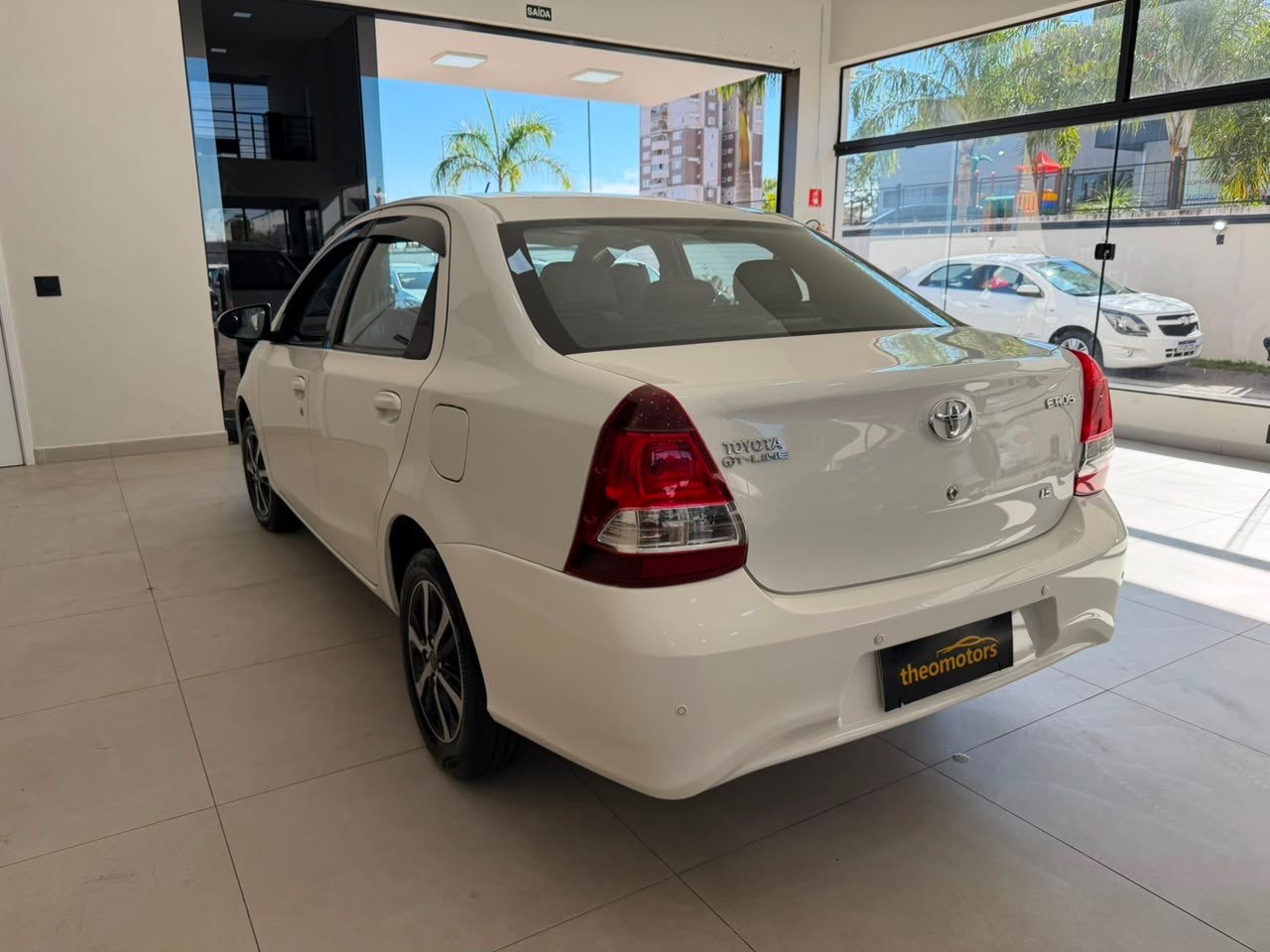 TOYOTA Etios Sedan 1.5 16V 4P FLEX X PLUS AUTOMÁTICO