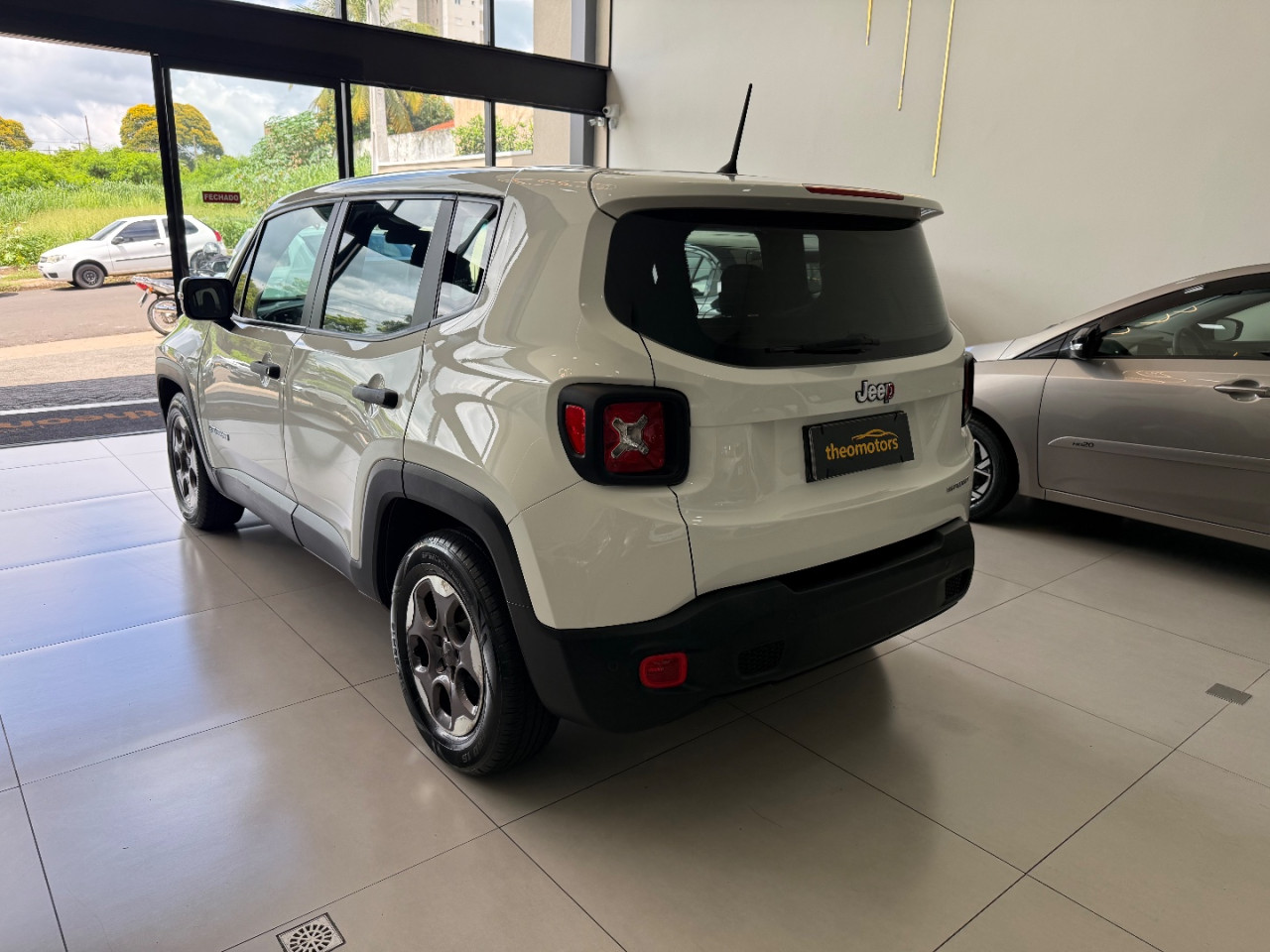 JEEP Renegade 1.8 16V 4P FLEX SPORT AUTOMÁTICO