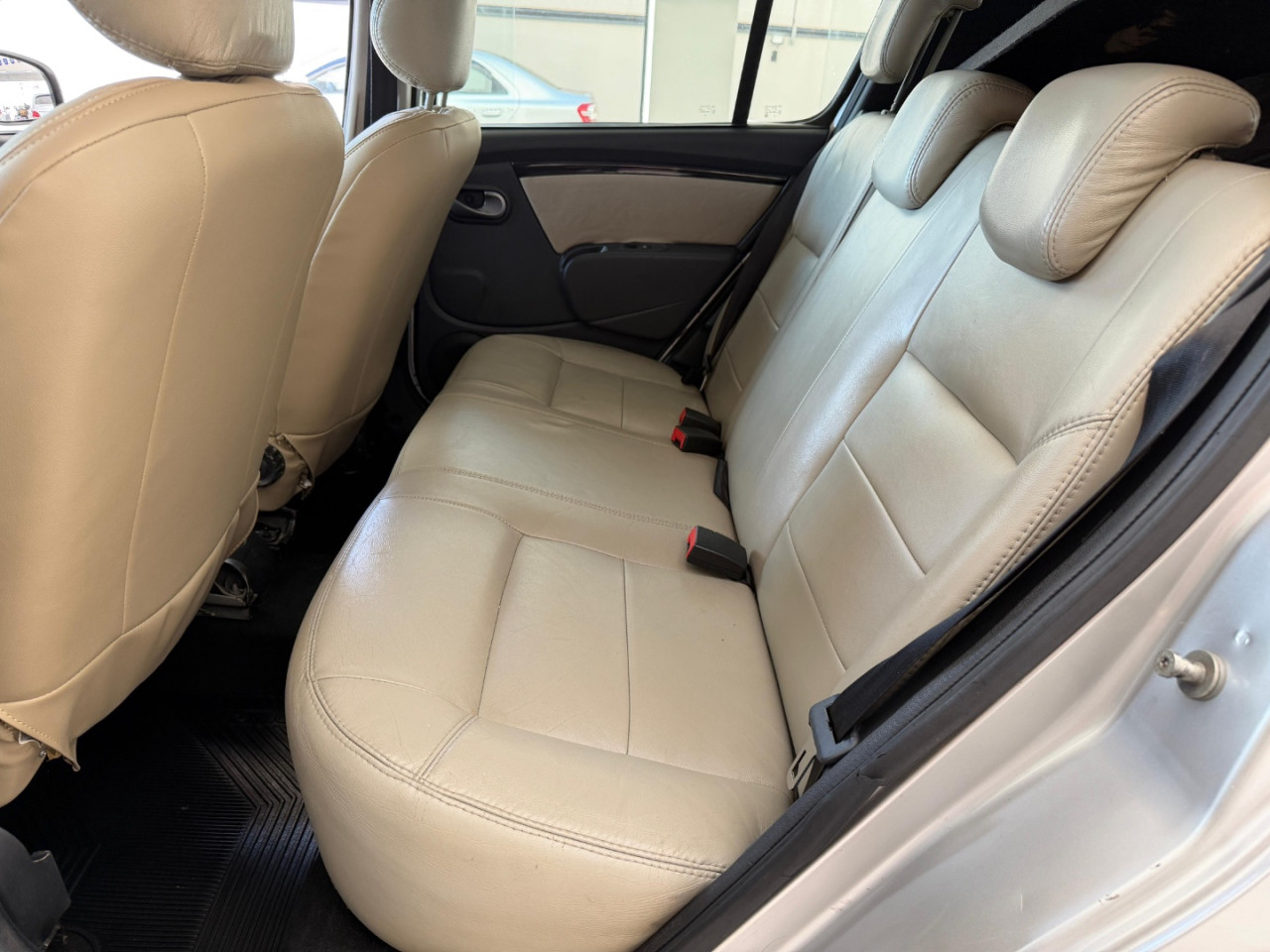 RENAULT Sandero 1.6 16V 4P FLEX SCE STEPWAY INTENSE X-TRONIC AUTOMÁTICO CVT