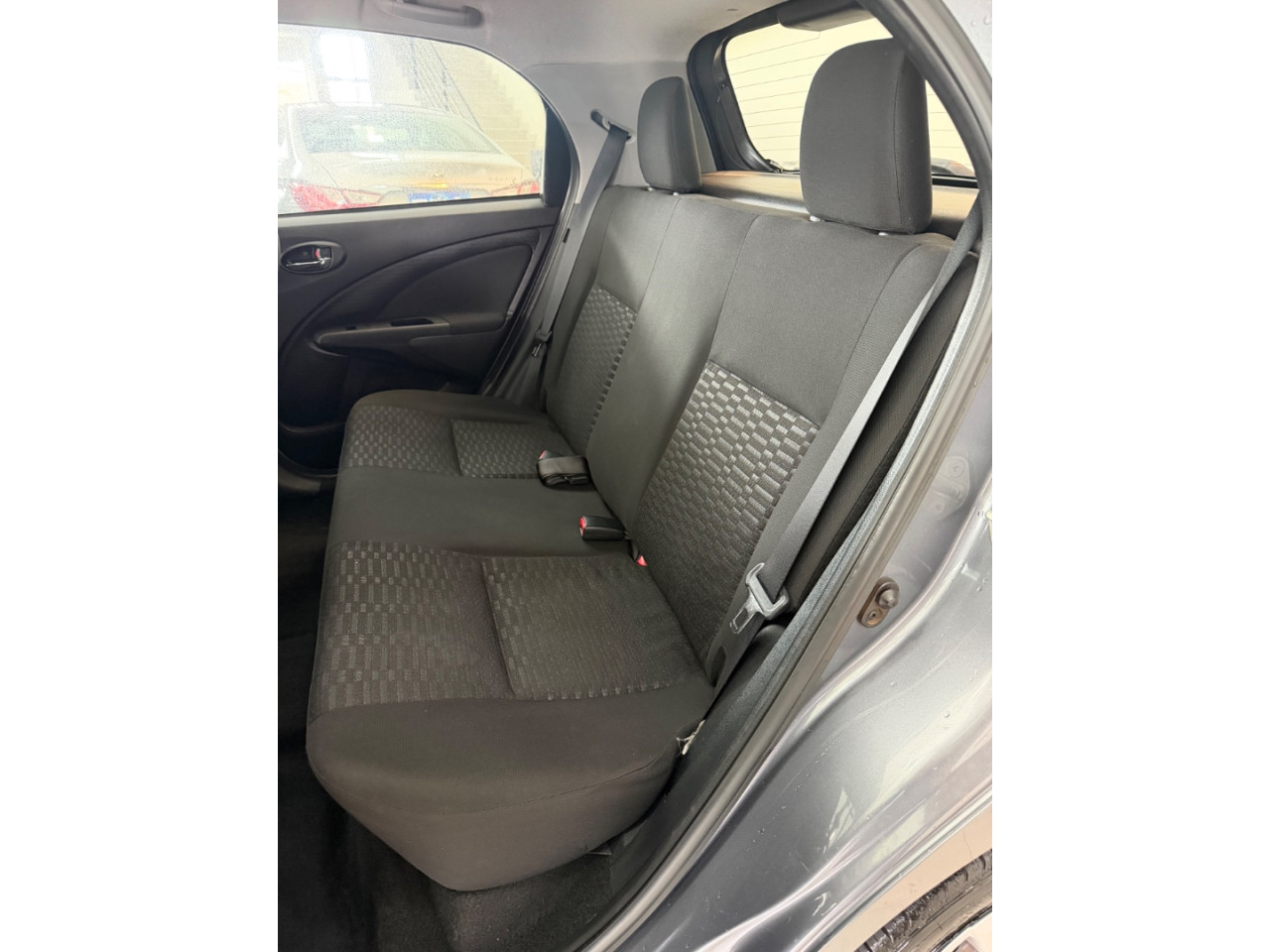 TOYOTA Etios Hatch 1.3 16V 4P FLEX X