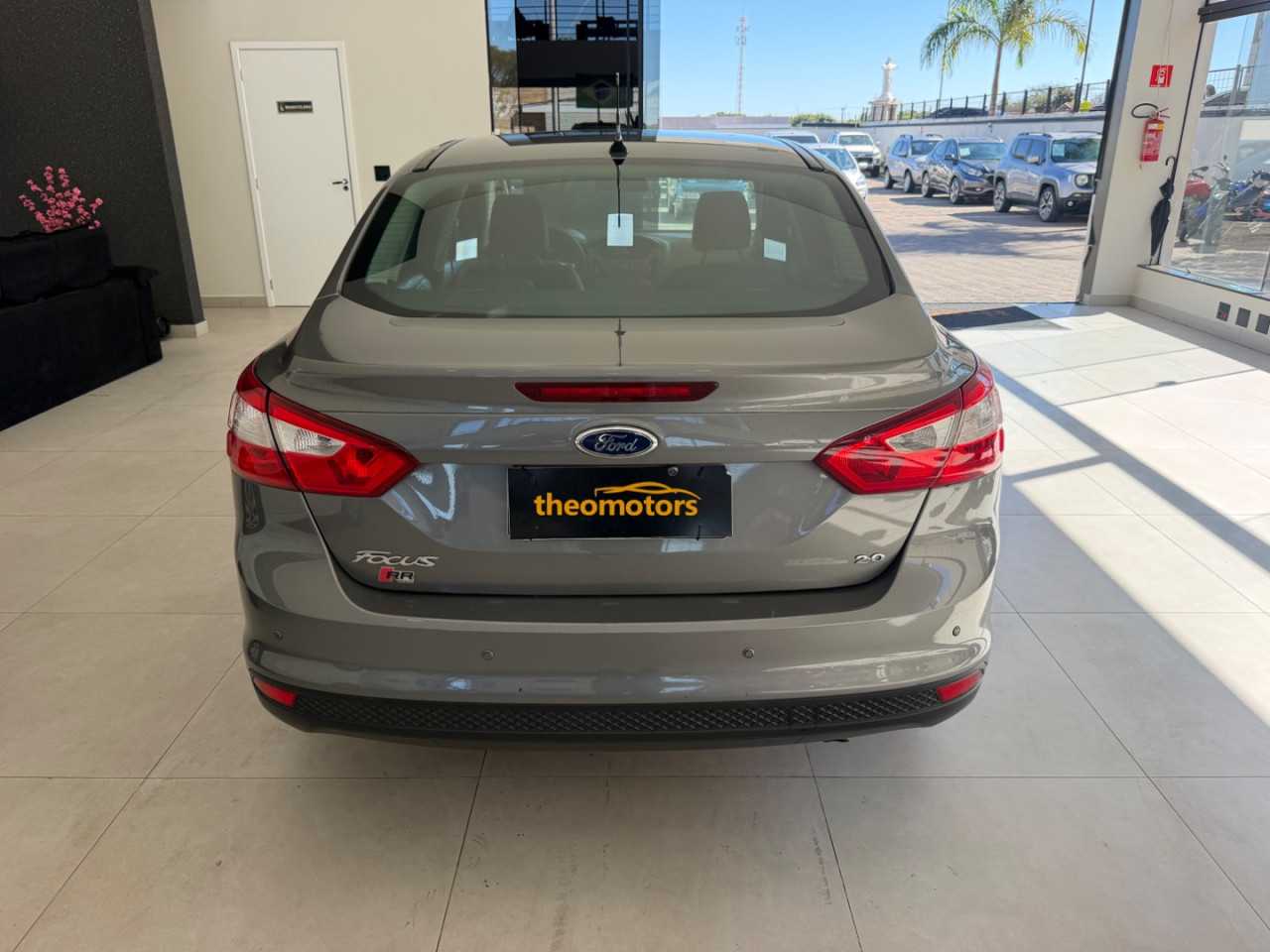 FORD Focus Sedan 2.0 16V 4P FLEX SE POWERSHIFT AUTOMÁTICO