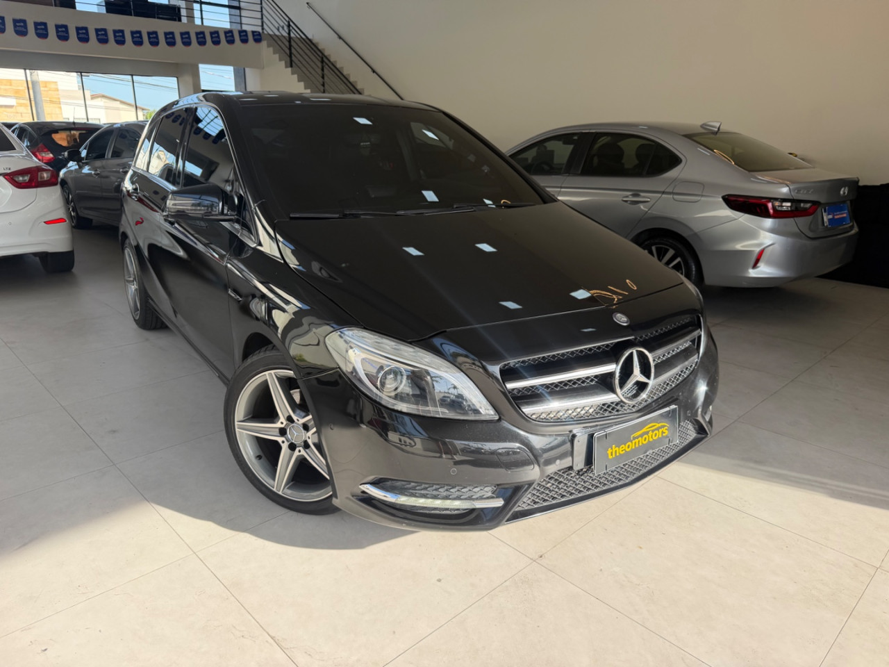 B 200 1.6 4P TURBO AUTOMÁTICO