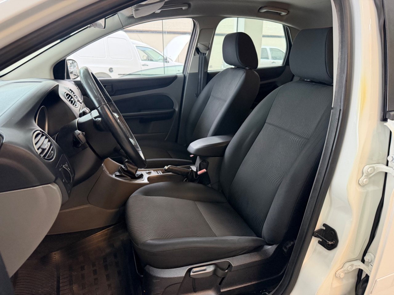 FORD Focus Hatch 1.6 4P GLX FLEX