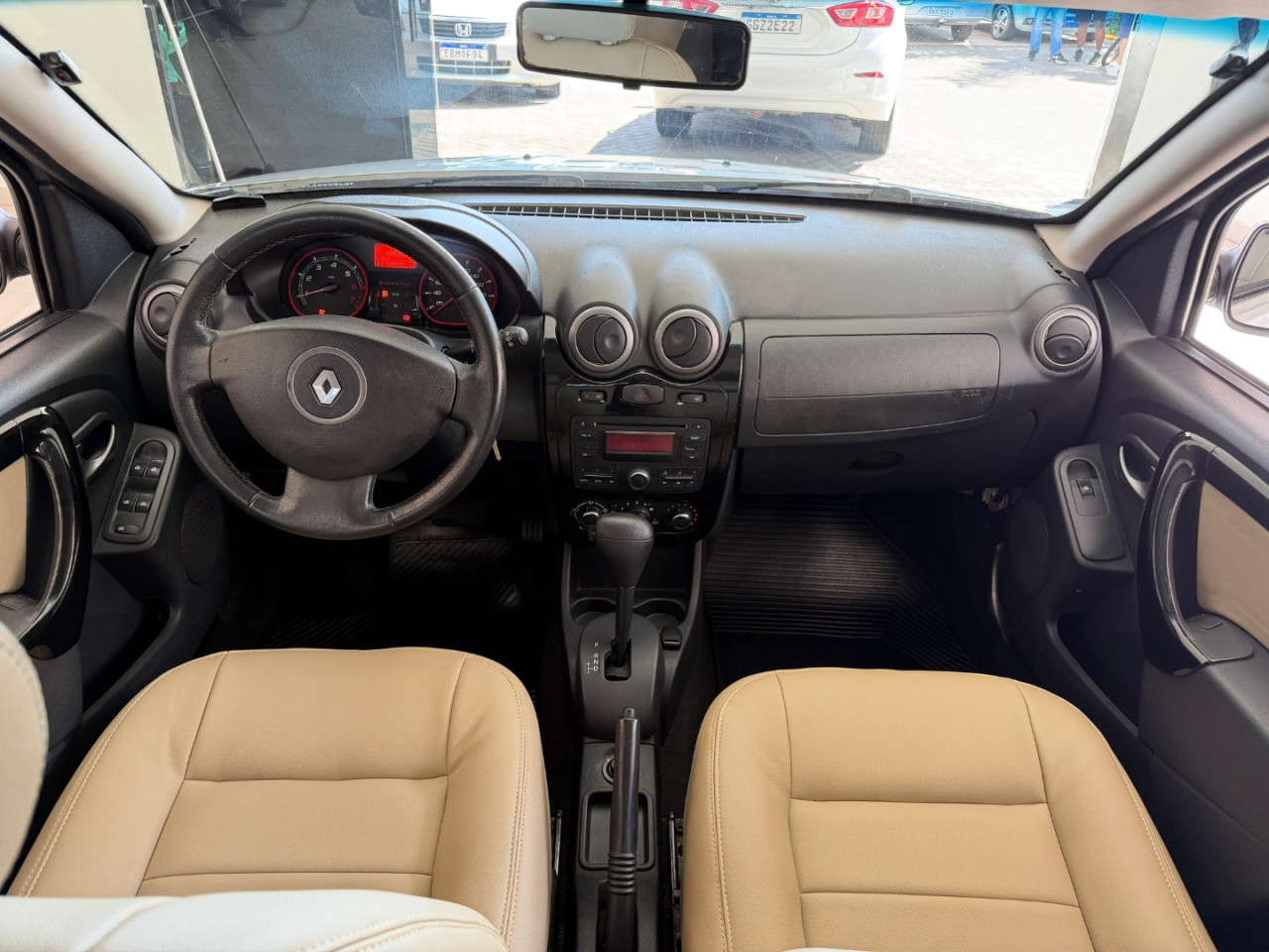 RENAULT Sandero 1.6 16V 4P FLEX SCE STEPWAY INTENSE X-TRONIC AUTOMÁTICO CVT