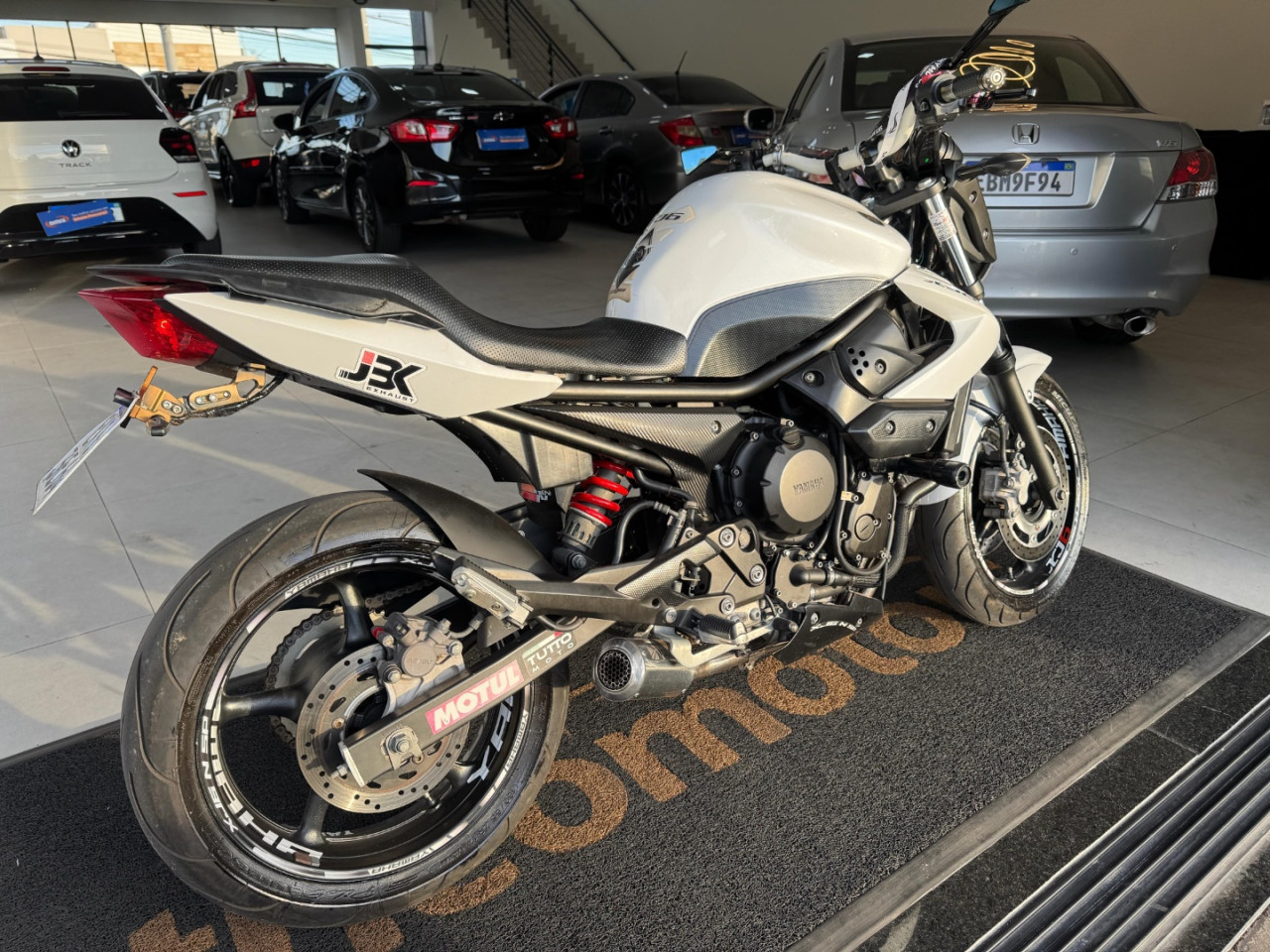 YAMAHA XJ6 600 N