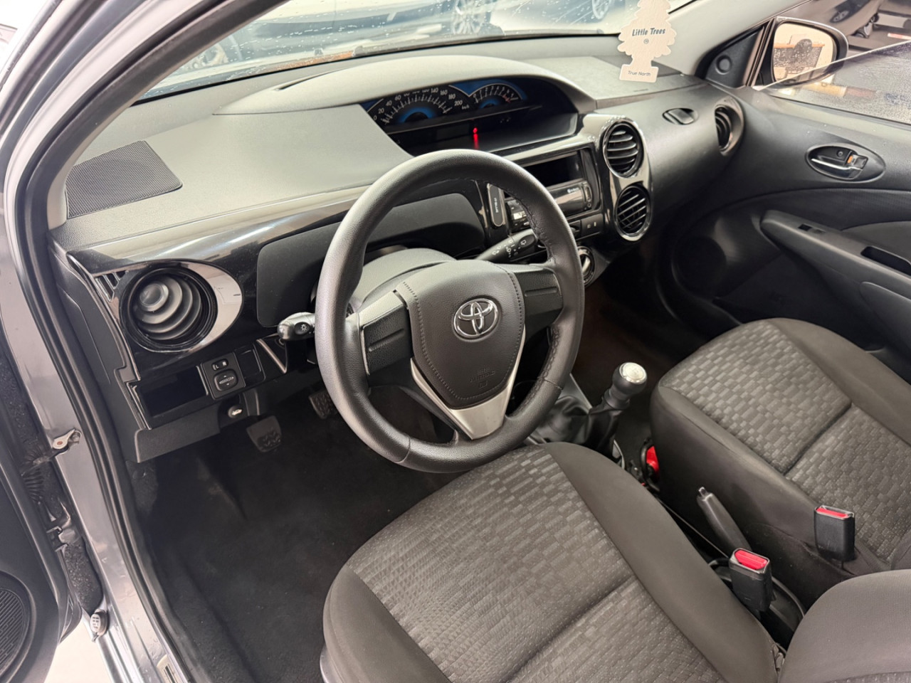 TOYOTA Etios Hatch 1.3 16V 4P FLEX X