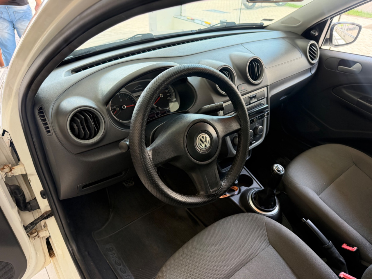 VOLKSWAGEN Gol 1.0