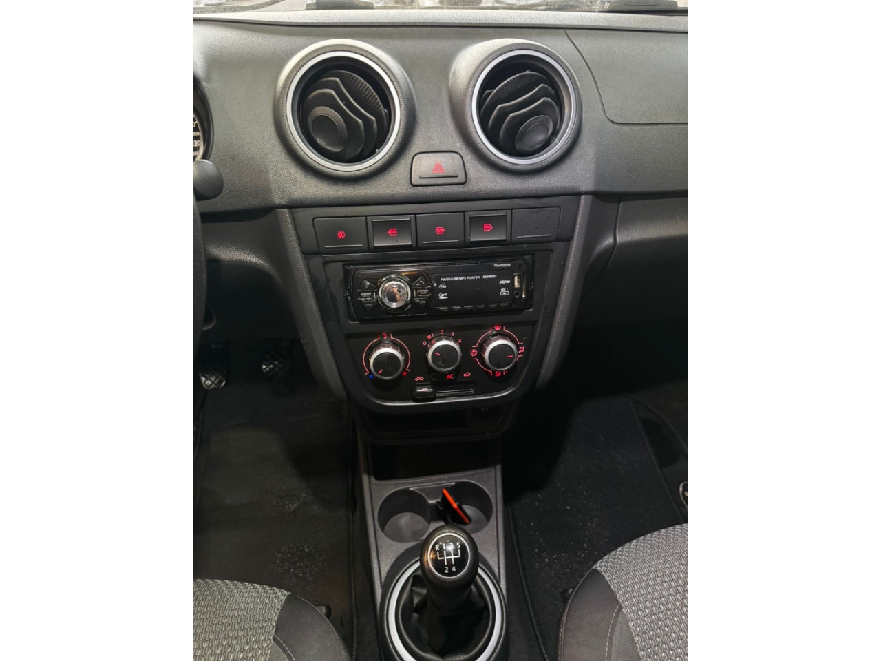VOLKSWAGEN Gol 1.6