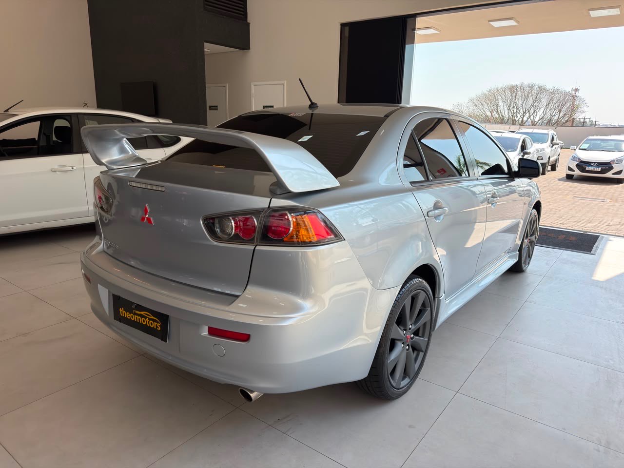 MITSUBISHI Lancer 2.0 16V 4P AUTOMÁTICO