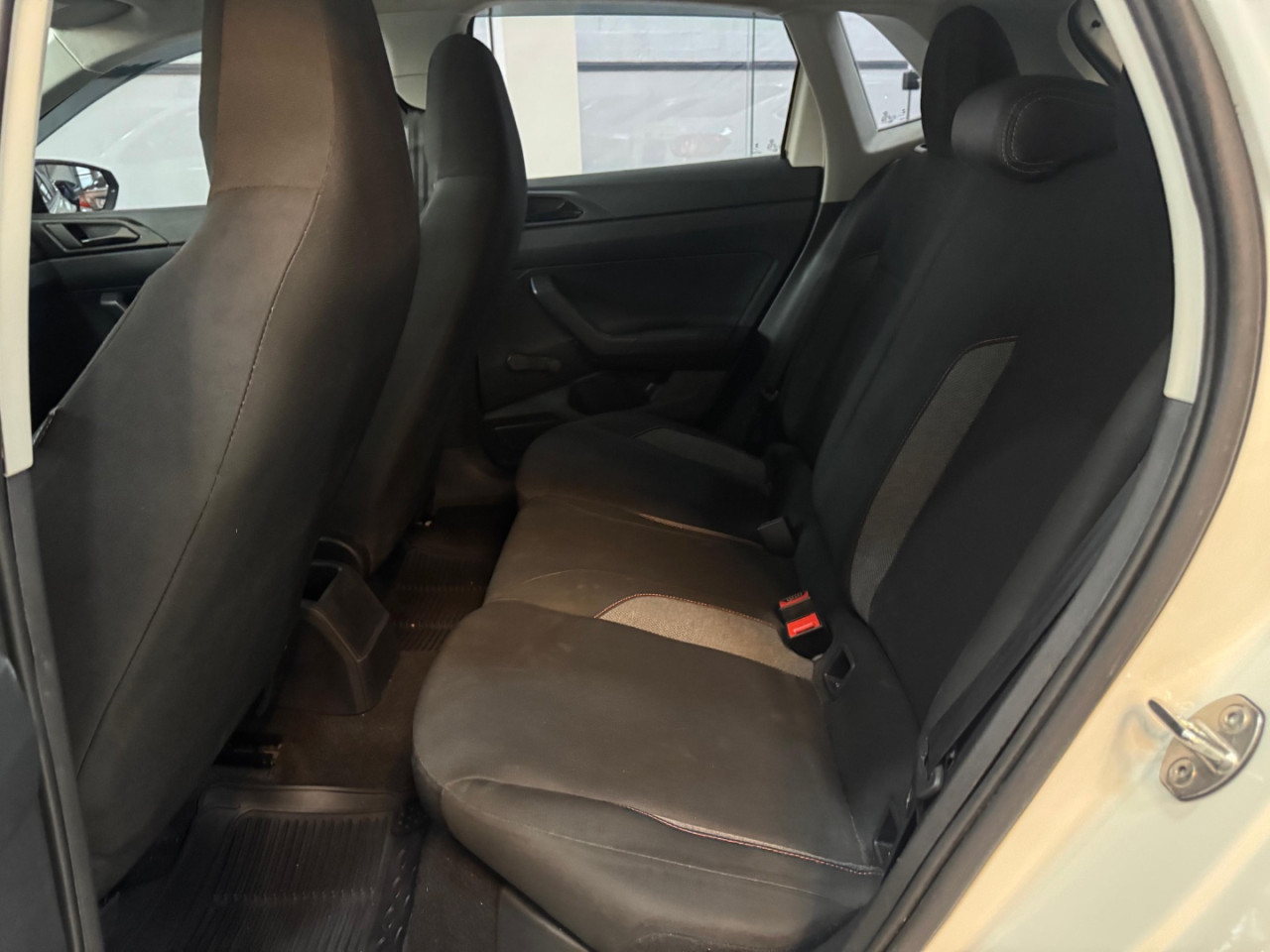 VOLKSWAGEN Polo Hatch 1.0 16V 4P