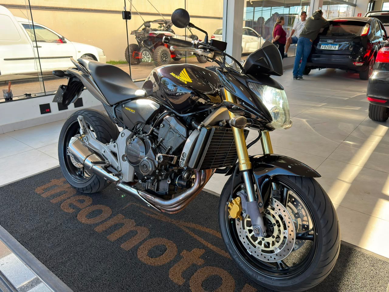 CB 600 F HORNET SEM ABS