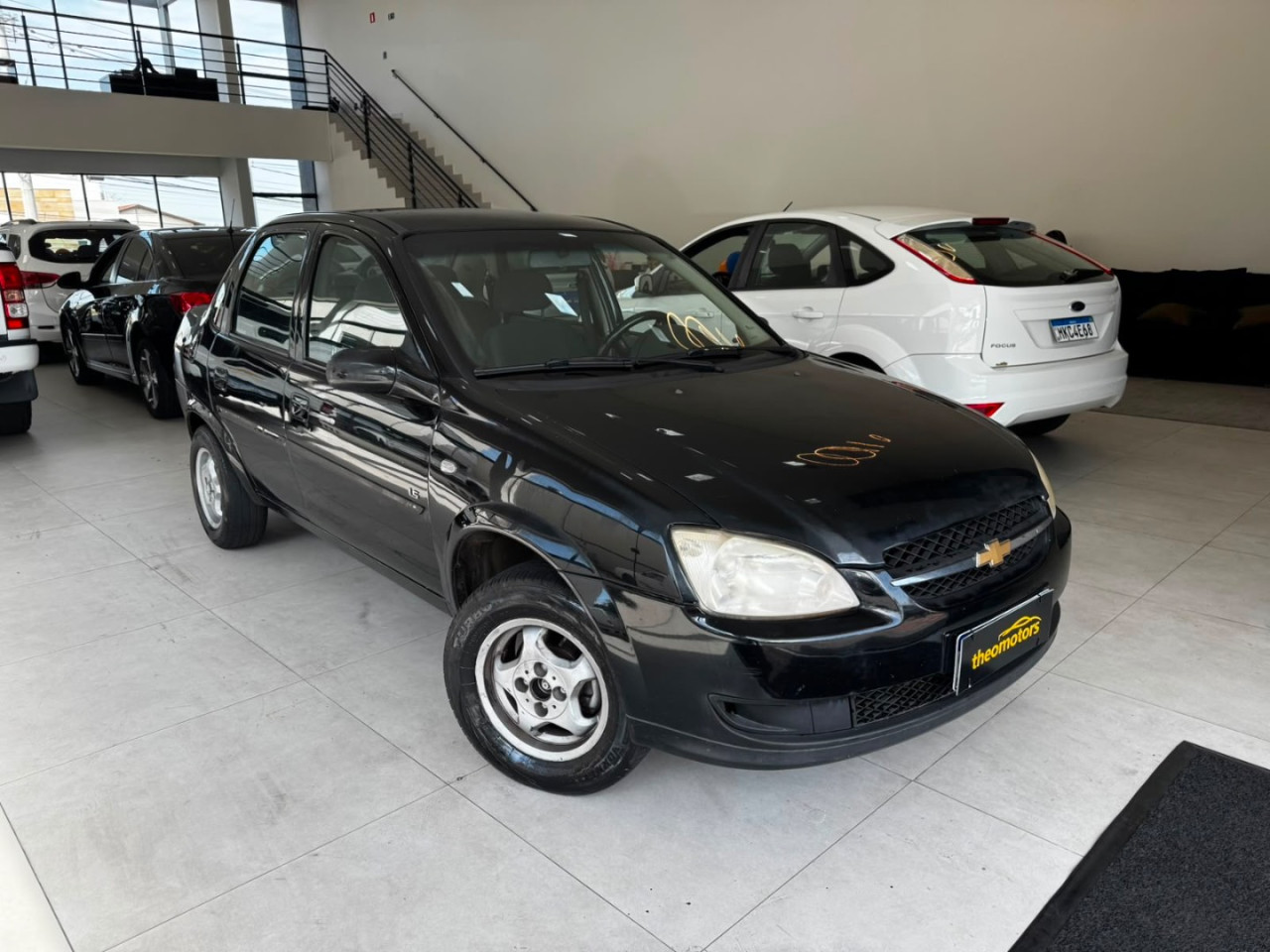 Classic Sedan 1.0 4P