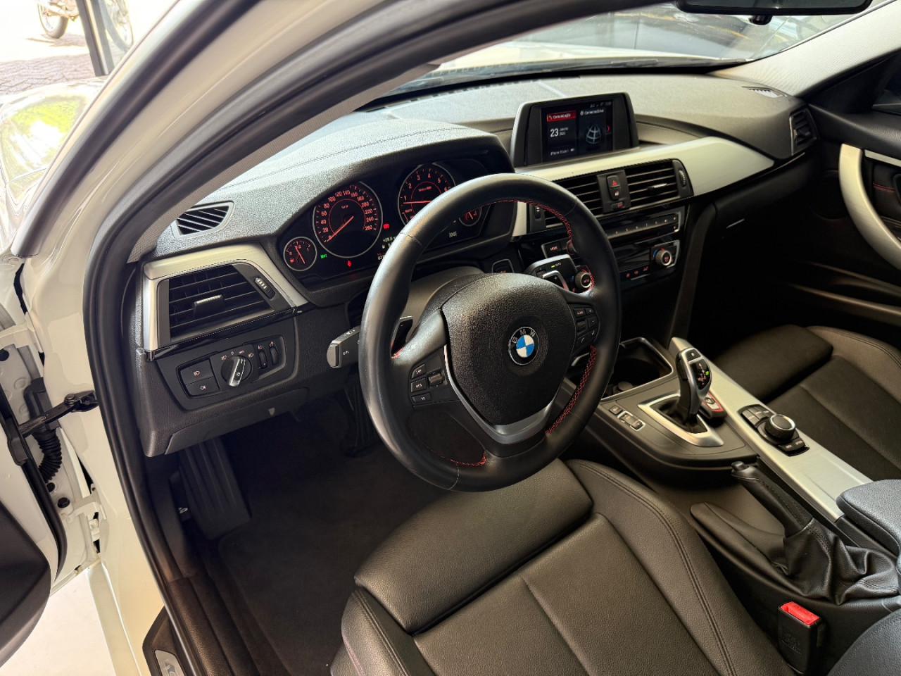 BMW 320I 2.0 16V 4P ACTIVE TURBO AUTOMÁTICO