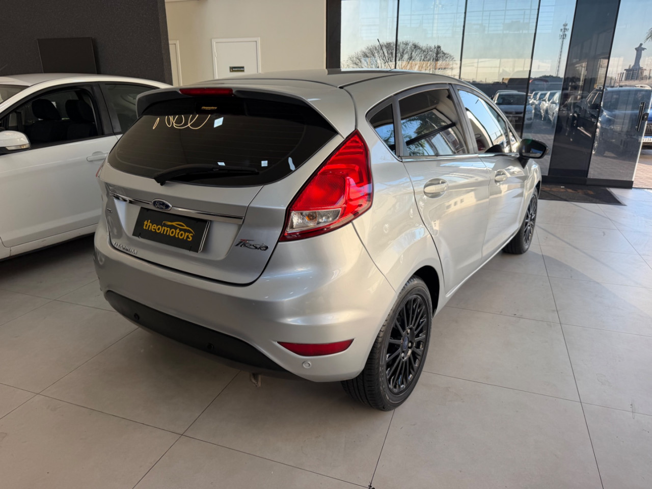 FORD Fiesta Hatch 1.6 16V 4P FLEX TITANIUM POWERSHIFT AUTOMÁTICO