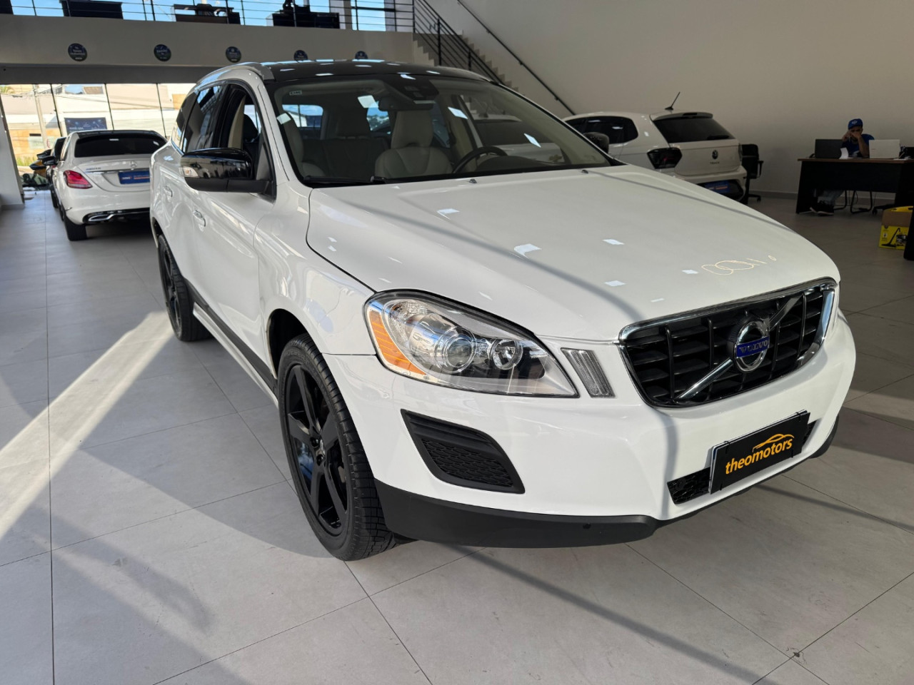 VOLVO XC60 2.0 4P COMFORT T5 TURBO AUTOMÁTICO