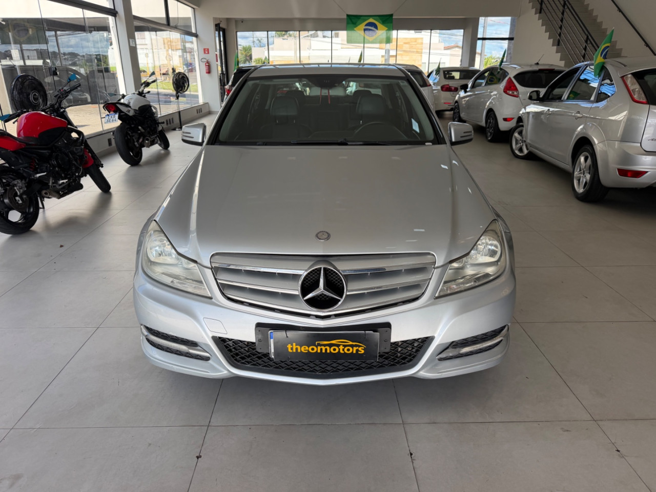 MERCEDES-BENZ C 180 1.8 16V 4P CGI CLASSIC AUTOMÁTICO